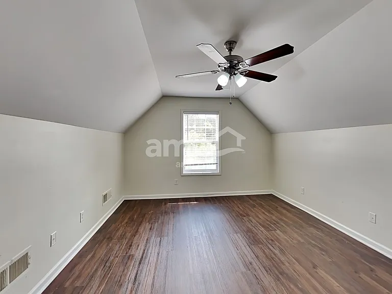 3805 Hawk Tail Dr — Photo 18