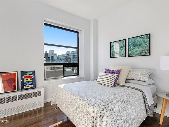 3rd image of 23 E 10th St APT 1103