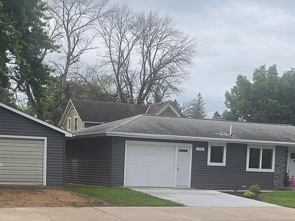 2nd image of 1502 2nd Ave