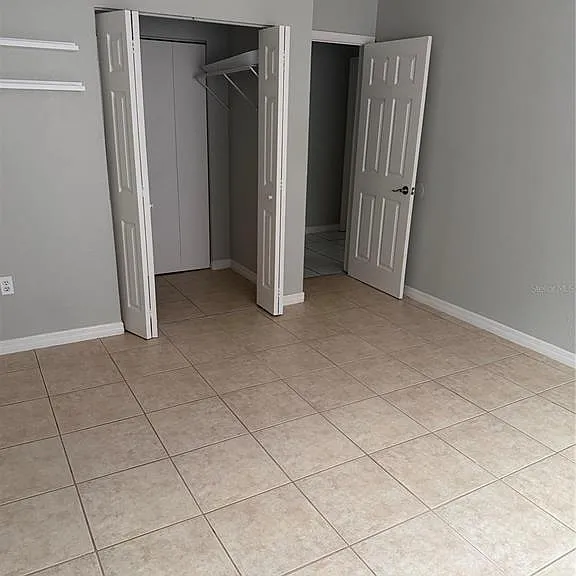 916 Lake Destiny Rd #H — Photo 5