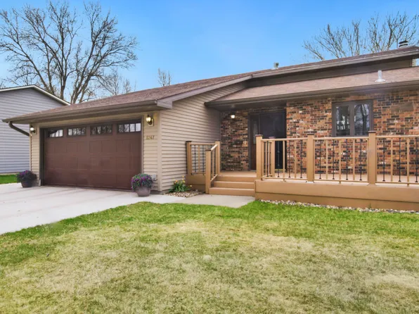 1247 Casper Ave, Aberdeen, SD 57401