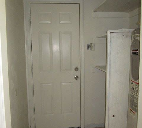4th image of 950 Asheville Dr