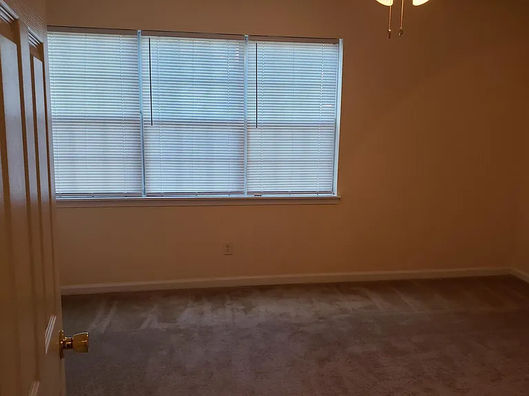 9114 Charminster Ct — Photo 4