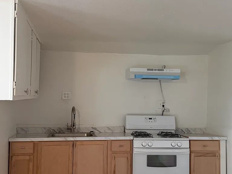 1818 Coley Ave #B — Photo 4