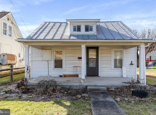 203 S Elm St, Moorefield, WV 26836
