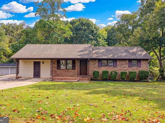 2nd image of 4921 Merlin Dr