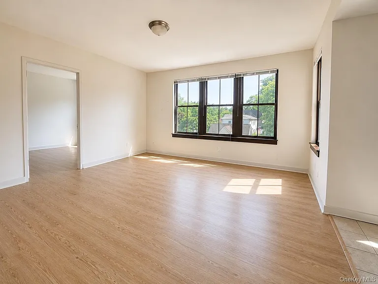 110 Main St #3G — Photo 2