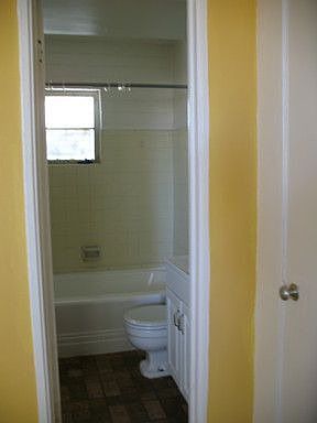 5th image of 2923 E 10th St