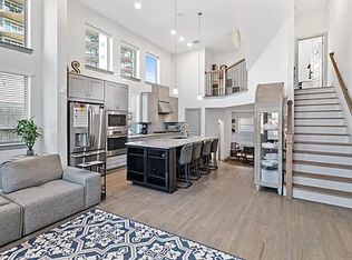 1390 Arch Pl, Dallas, TX 75215