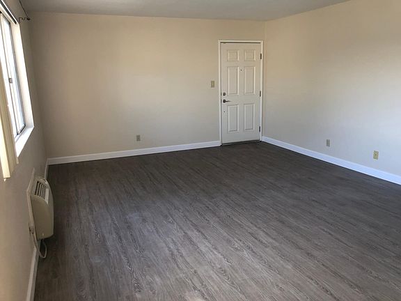5th image of 455 Ballantyne St Unit 11