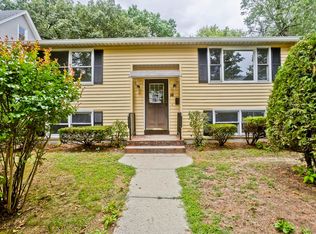 56 Yale St, Springfield, MA 01109