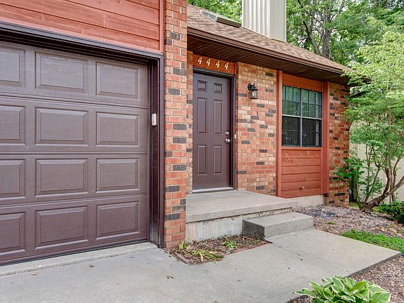 2nd image of 4444 S Robberson Avenue