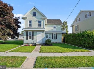 21 E Maple St, Cleona, PA 17042