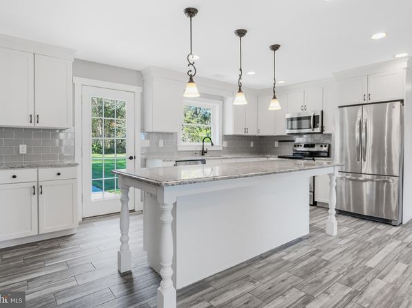 123 Somerset Rd, Stevensville, MD 21666