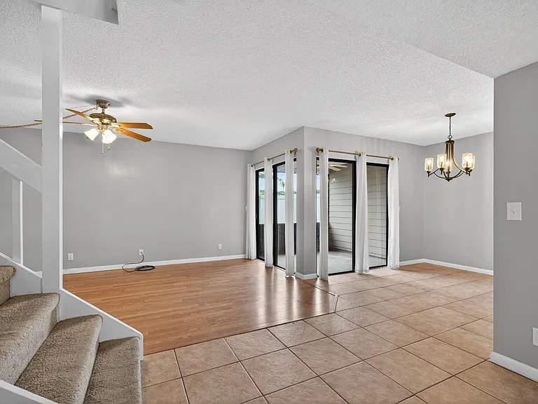 707 Stonewood Ct #19C — Photo 39