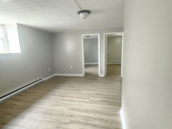 2nd image of 388 Main St APT 4