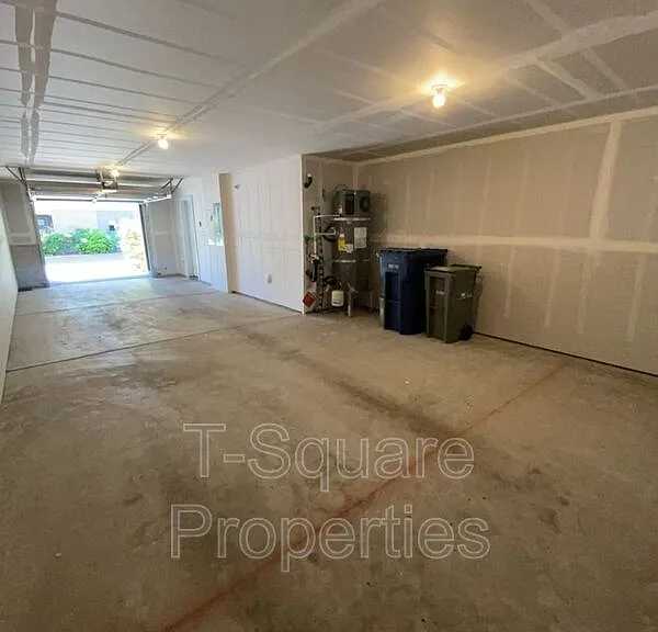 13117 3rd Ave SE #J2 — Photo 2