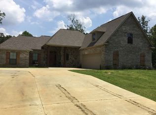 115 Horseshoe Dr, Many, LA 71449