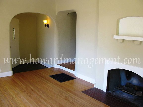 5th image of 4427 Finley Ave #4427