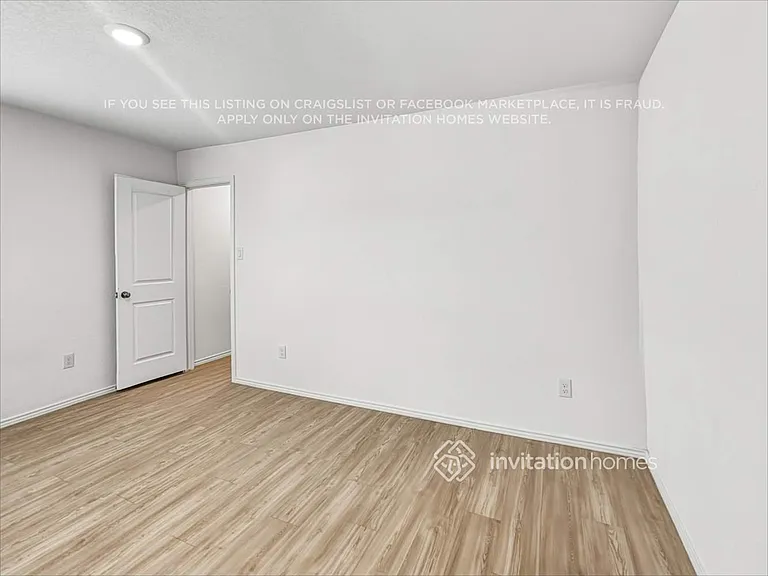 136 Parish Ln — Photo 17