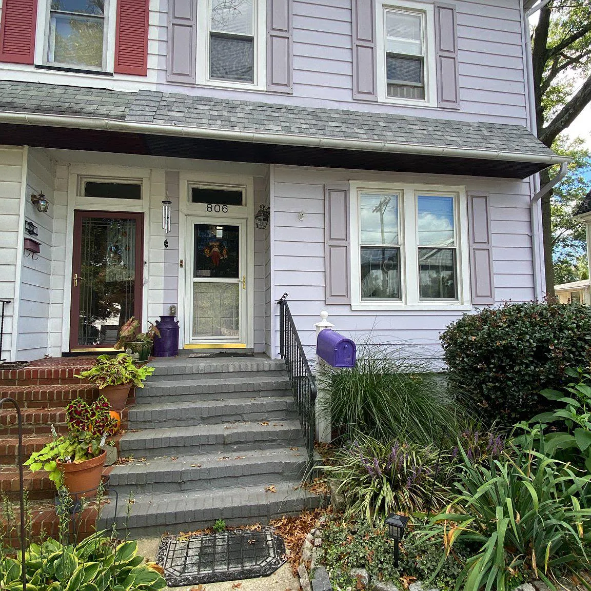 2 bed, 1.0 bath, 1566 sqft, $1,900 — Photo 2
