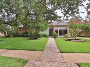 1615 Mossy Stone Dr, Houston, TX 77077