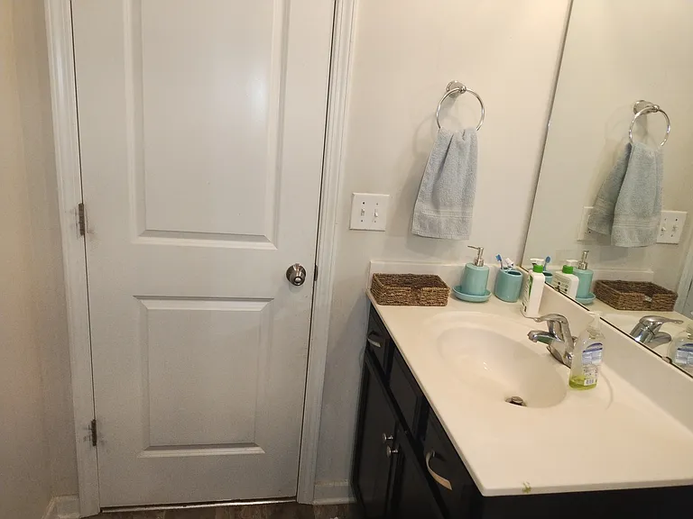 6919 Meridale Forest Dr — Photo 9