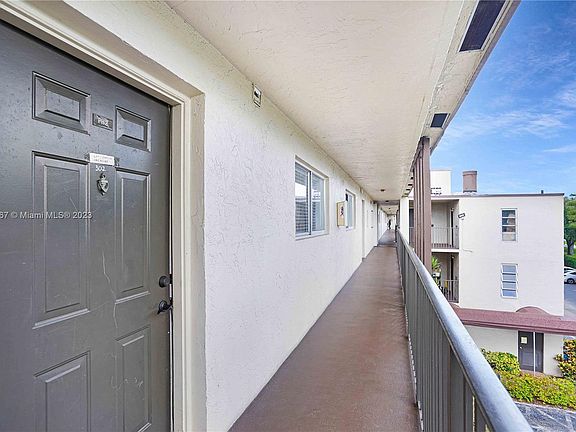 4th image of 7710 NW 50th St APT 302