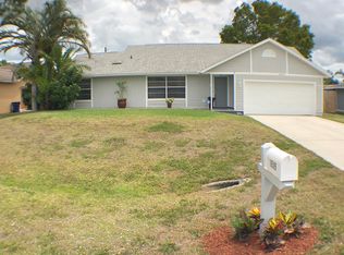 18589 Winter Haven Rd, Fort Myers, FL 33967