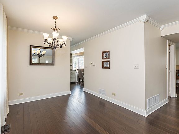 5th image of 1157 Chalet Dr