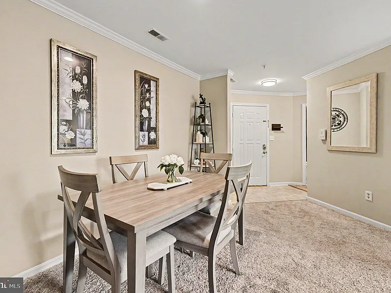 300 Tall Pines Ct #G-7 — Photo 4