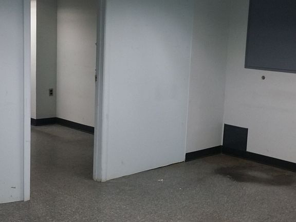 3rd image of 3071 Avenue U