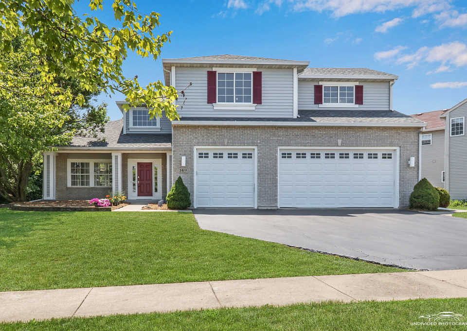 1st image of 2611 Fieldcrest Dr