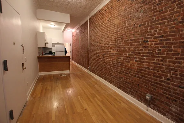 Rented by Bedford 6 Real Estate | media 8