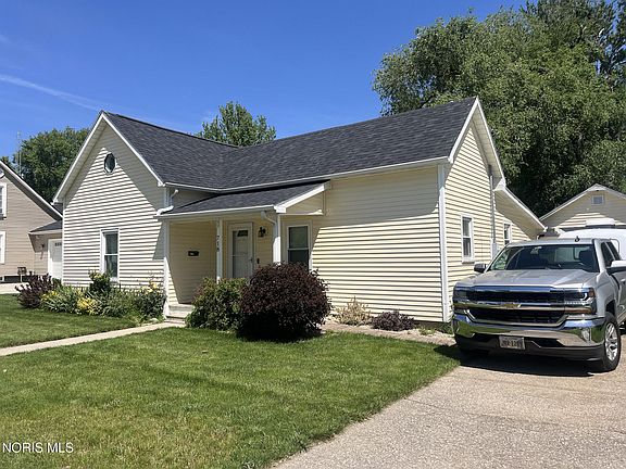 2nd image of 718 Park St