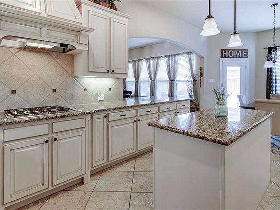 2nd image of 9672 Royalwood Ln