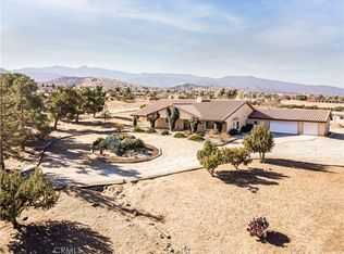 9068 Johnson Rd, Phelan, CA 92371