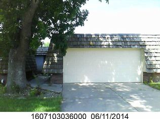 3088 Stephanos Dr, Lincoln, NE 68516