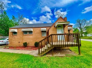 621 S Cedar St, Nevada, MO 64772