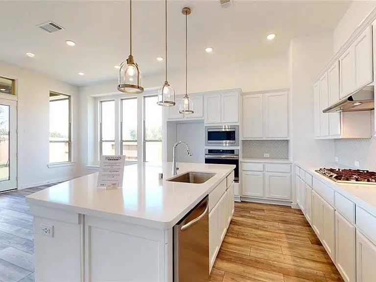 12131 Woodnote Ln — Photo 4