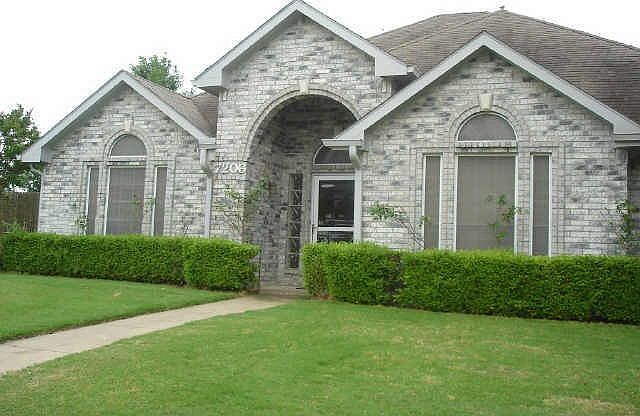 7206 Lynn Drive