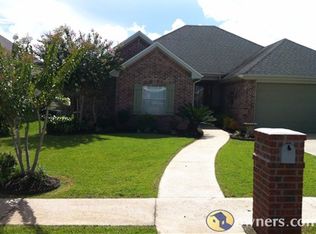 411 Lauren Dr, Scott, LA 70583
