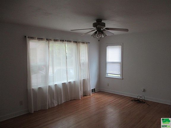 4th image of 814 34th St