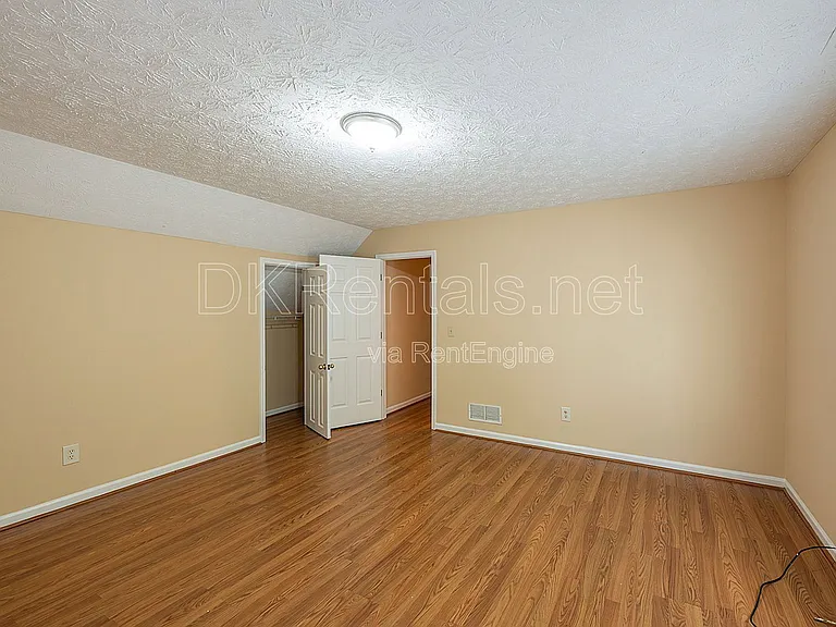 1704 Riverlanding Cir — Photo 25