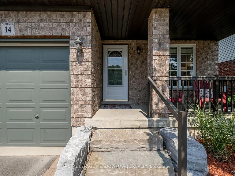14 Costigan Ct — Photo 3