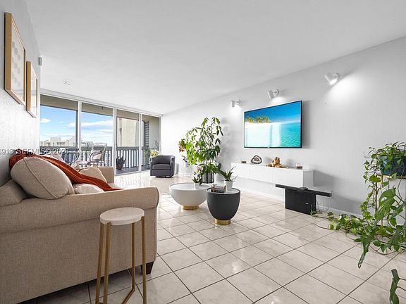 3rd image of 6901 Environ Blvd APT 7F