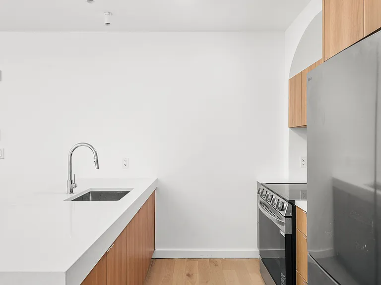 151 S Elliott Pl #2K — Photo 10