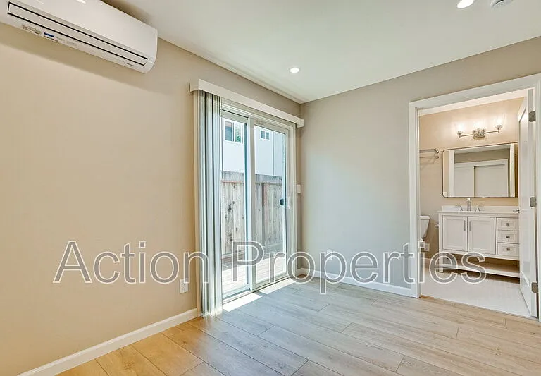 368 Camille Ct — Photo 12