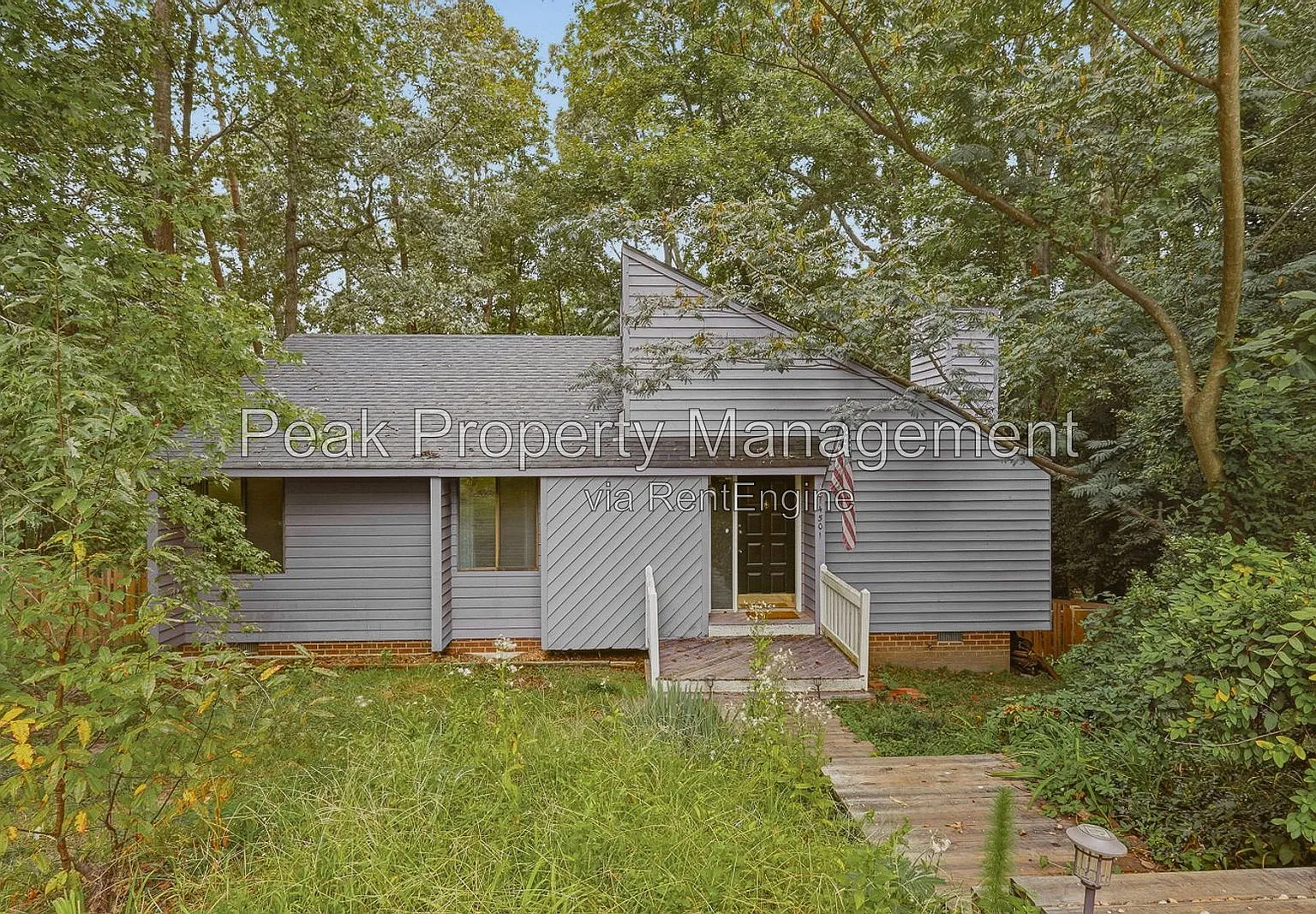 3 bed, 1.5 bath, 1172 sqft, $2,200 — Photo 1