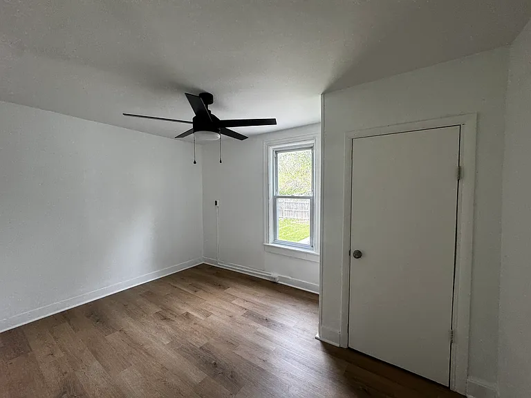 124 Field Ave — Photo 19